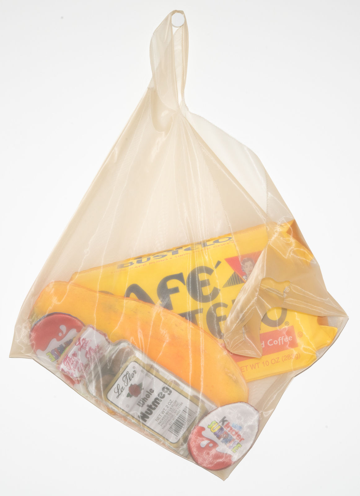 Mandaito: Cafe Bustelo, Papaya, Nuez Moscada, 3 Chocolates Kinder, 2022