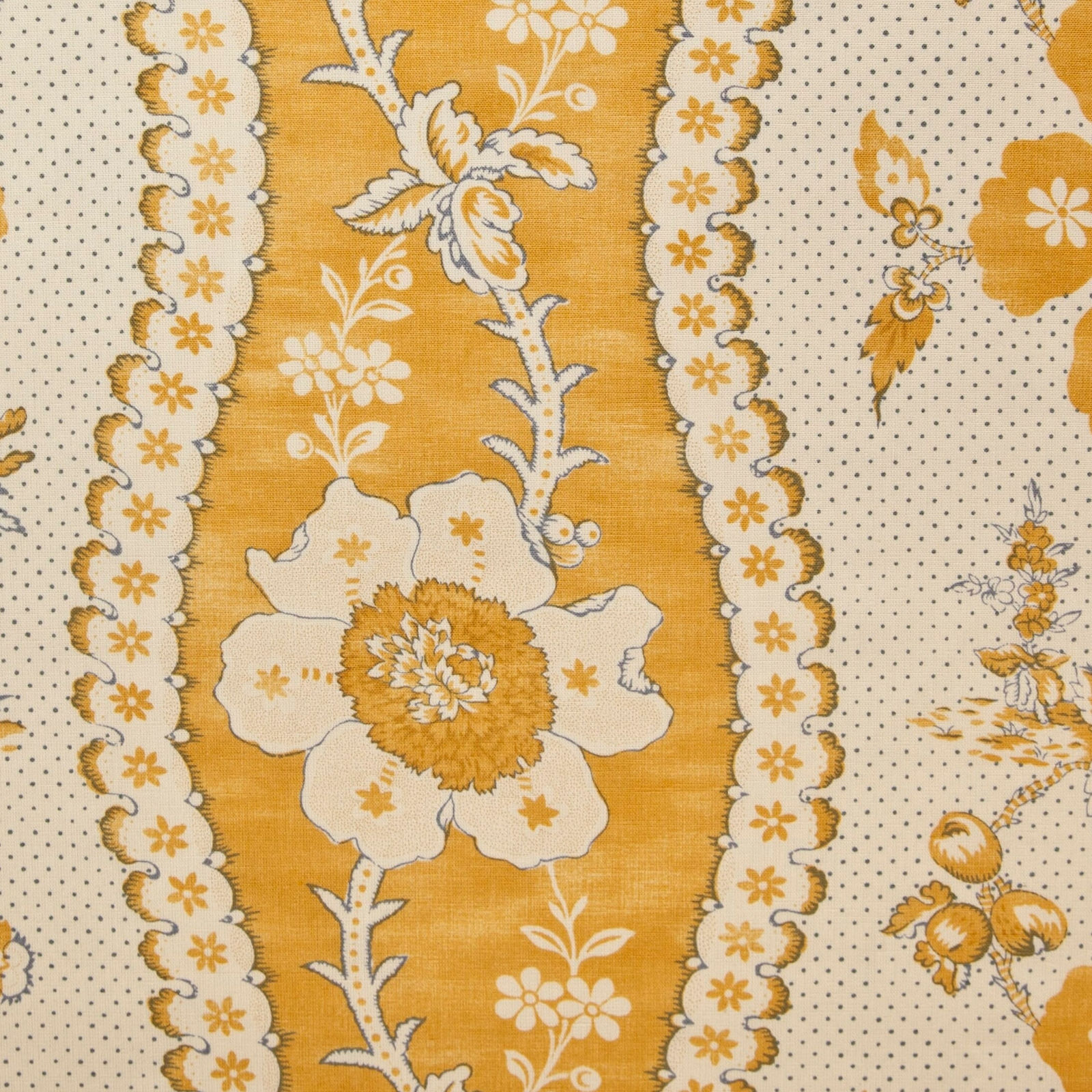Toile des Lapins Yellow