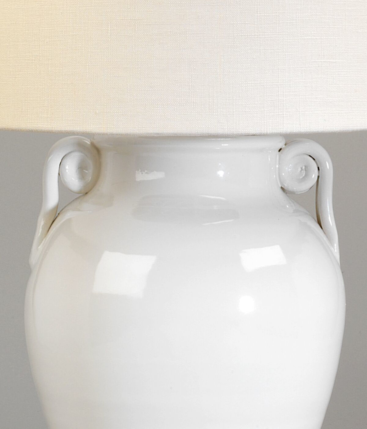 Acerra Ceramic Vase Table Lamp