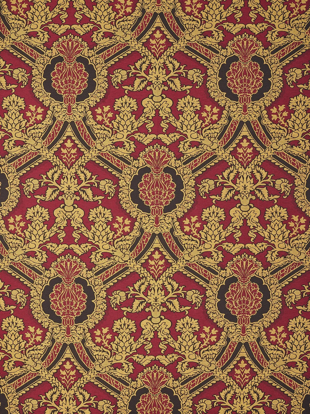 Pine Black Wine Cadium