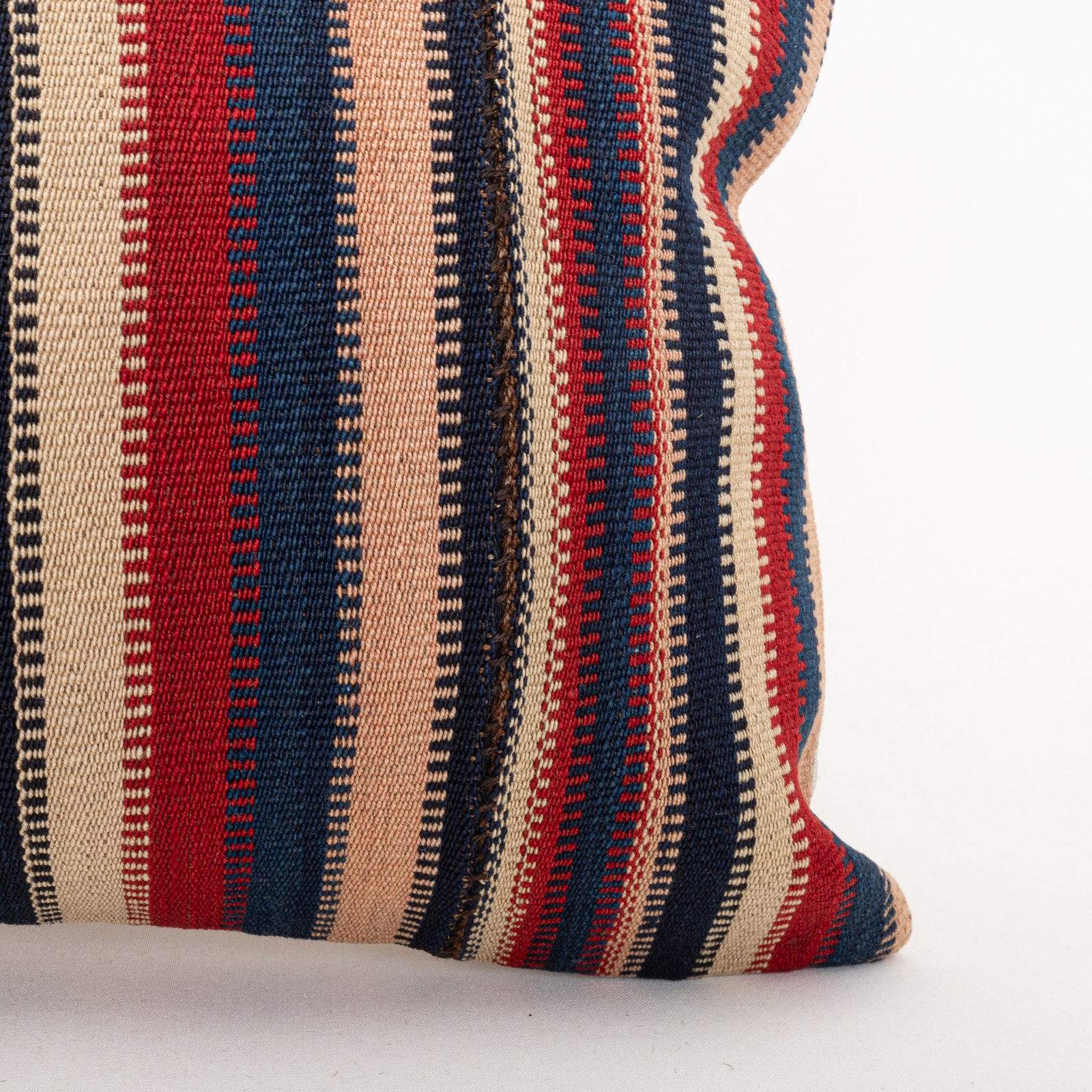40x60cm 16x24in Jajim Striped Cushion