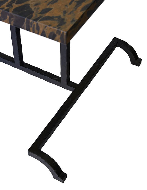 Table Paul by Victoria Stainow