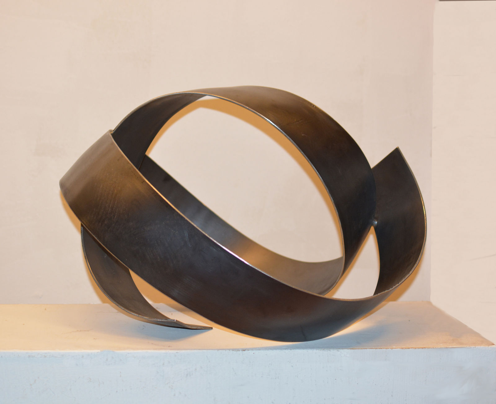 Robert Kabas, Dezentes Teil, 2020