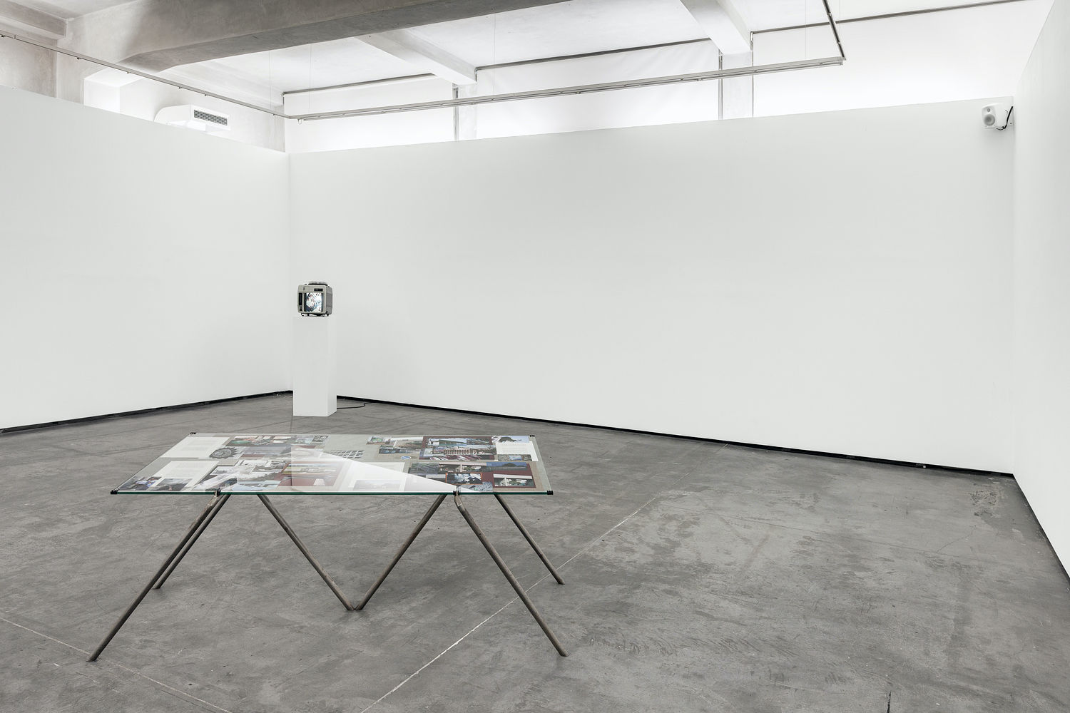 Tris Vonna-Michell - Capitol Complex