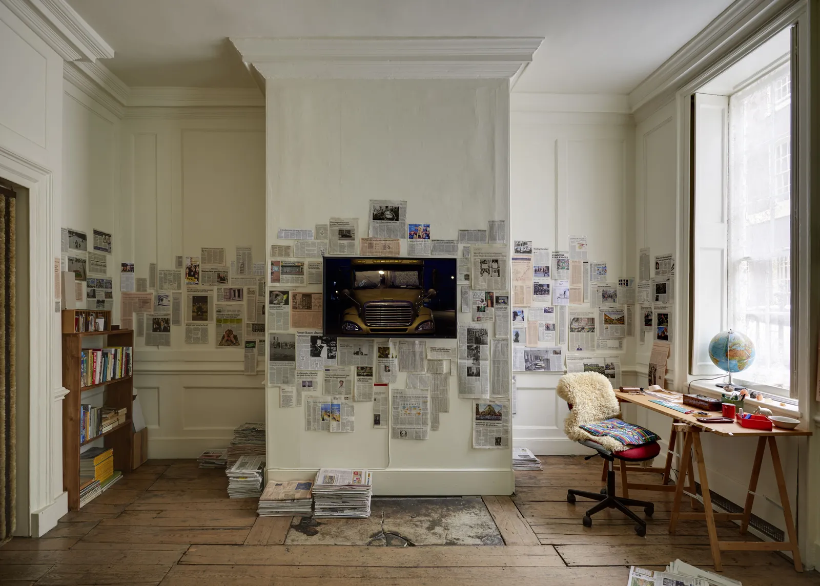 FIONA TAN, Ghost Dwellings II, 2013