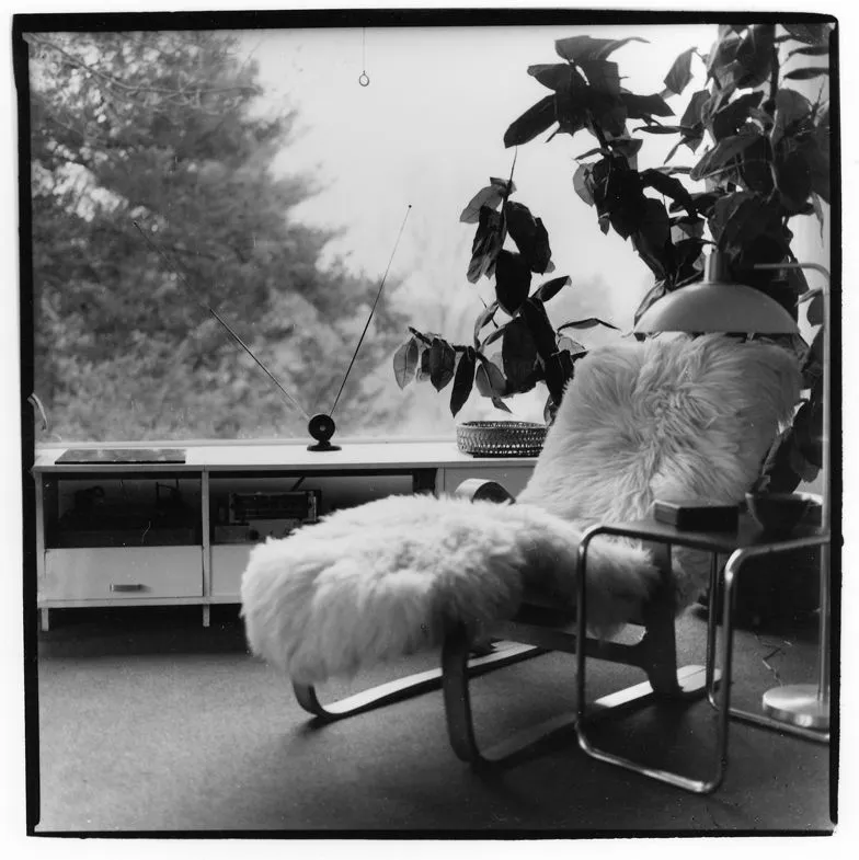 DAYANITA SINGH, Gropius Lounge Chair, Lincoln, 2002, 2004