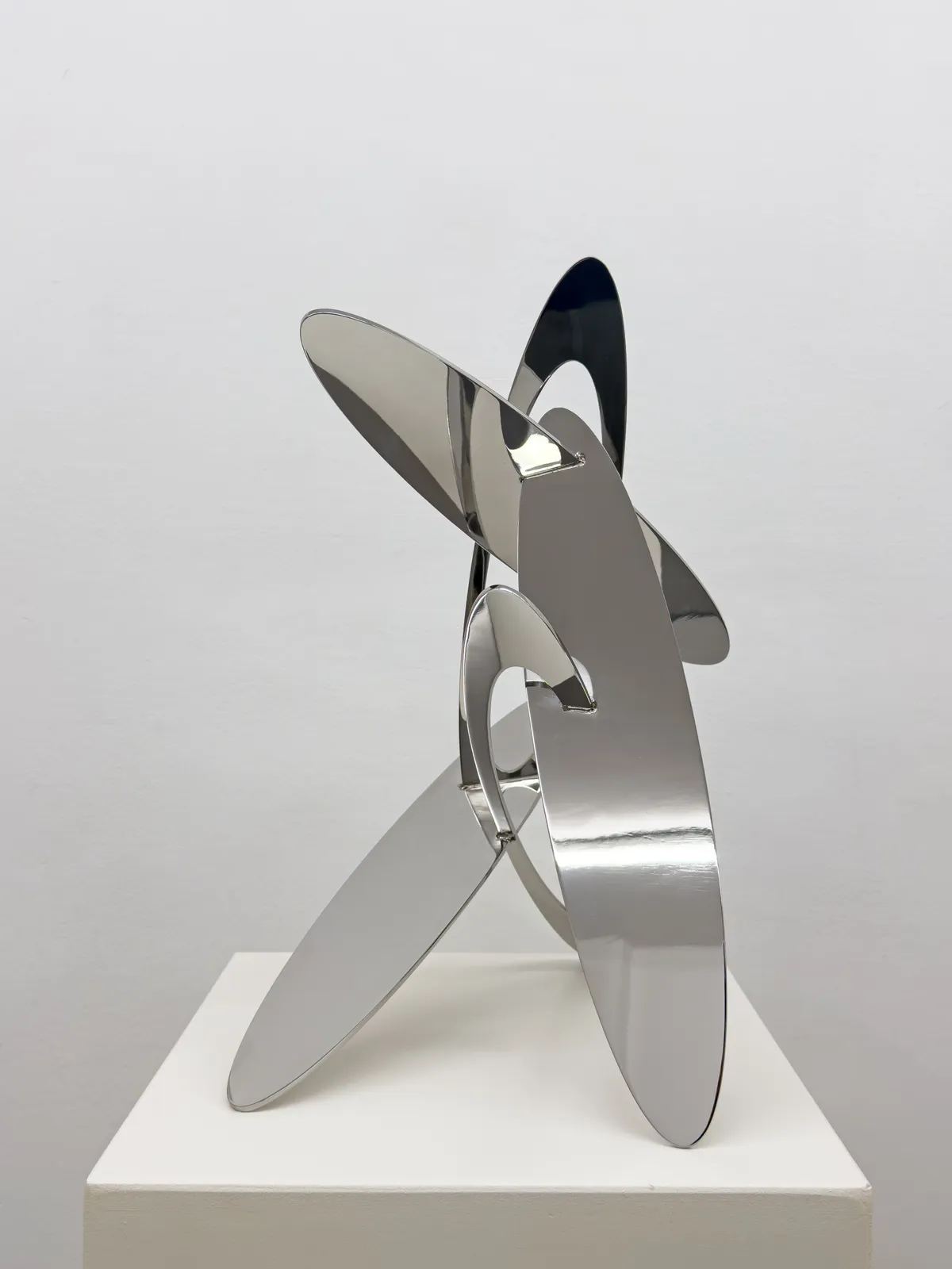 Amalie Jakobsen, Osculating Orbits (mirror polished), 2026