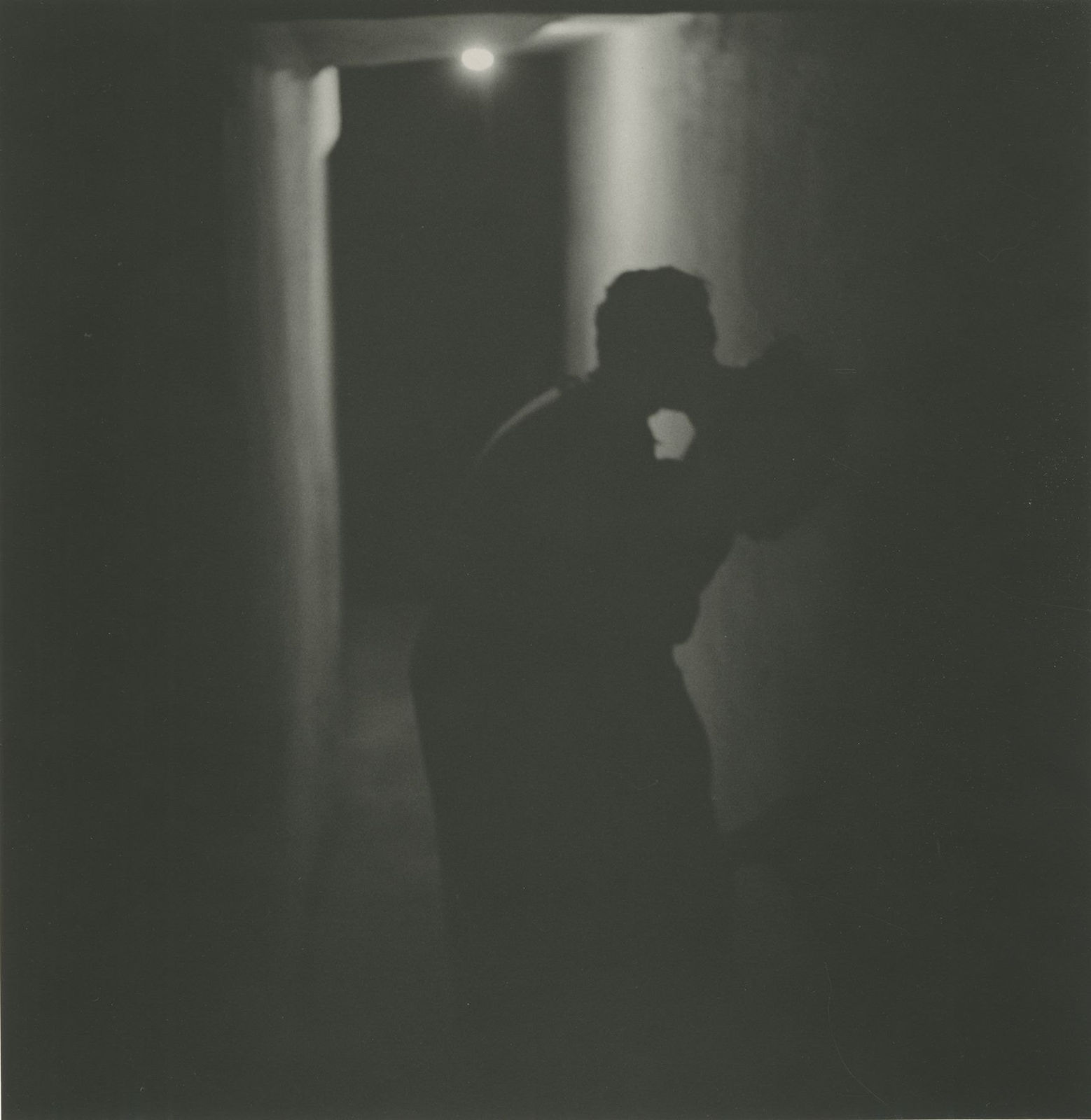 Saul Leiter, Kissing (variant), c. 1950.