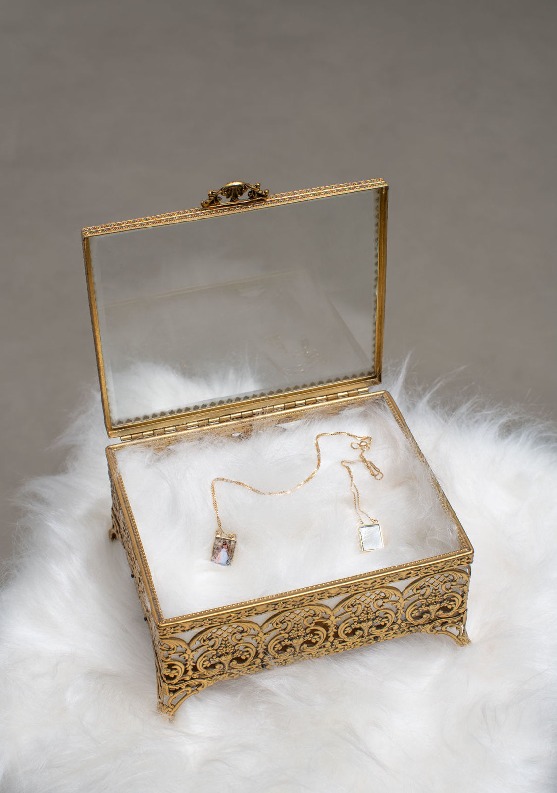 Panmela Castro, Escapulário, série Residência [Scapular, Residence series], 2021