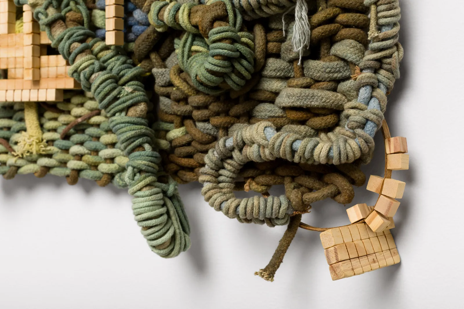 Laura Lima, Convescote #2, 2024