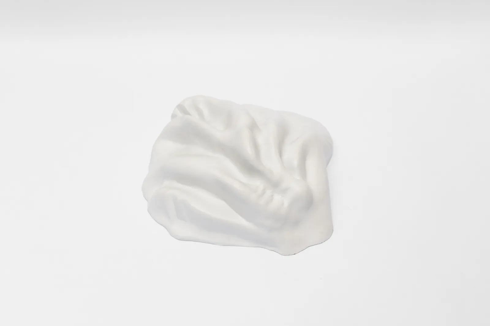 Panmela Castro, Concha, da série Objetos Afetivos [Shell from the Affective Objects series], 2024