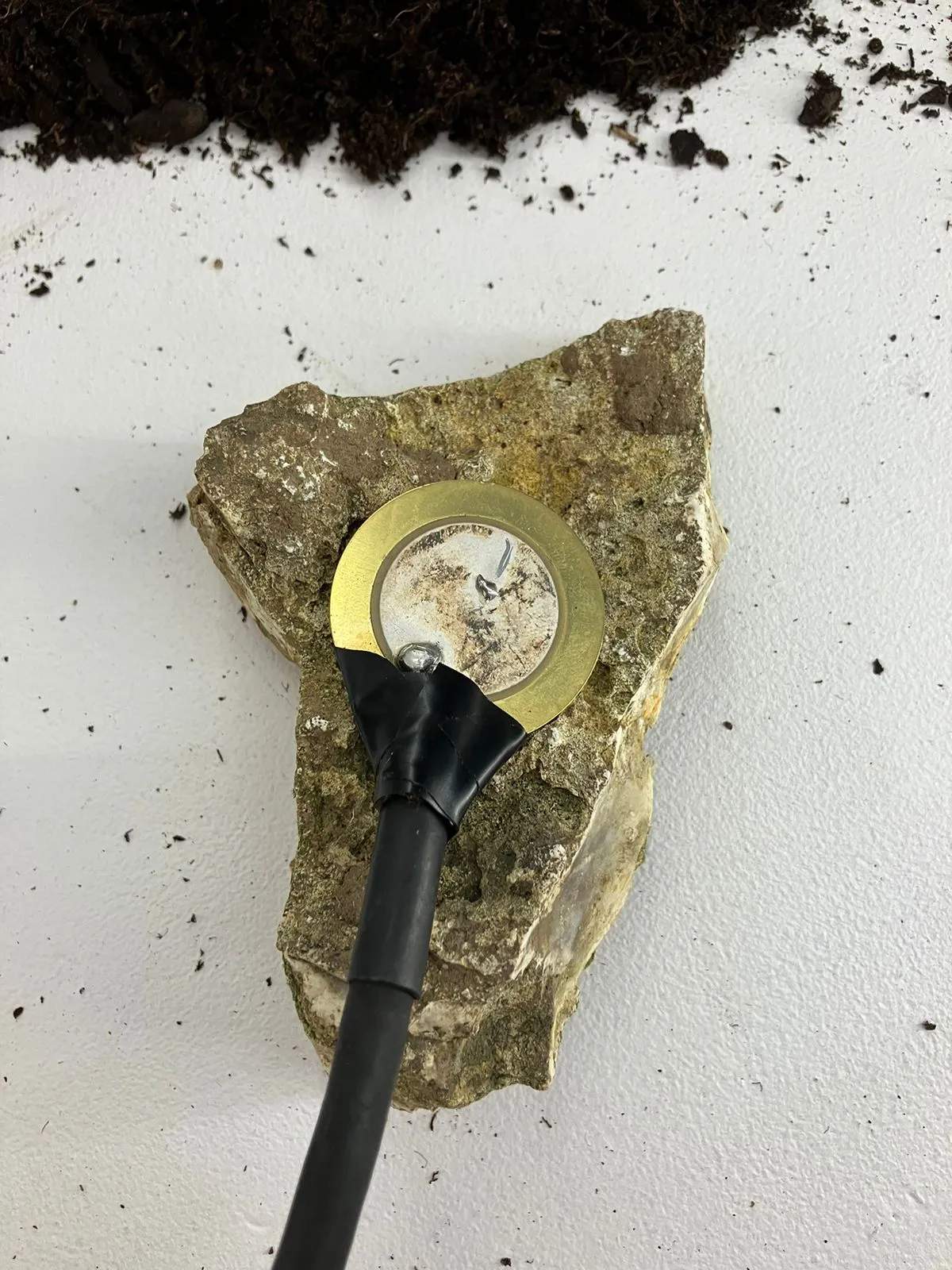 Lucía Hinojosa Gaxiola, From Gravity Series (For Eliane Radigue, Paris 2026), 2026