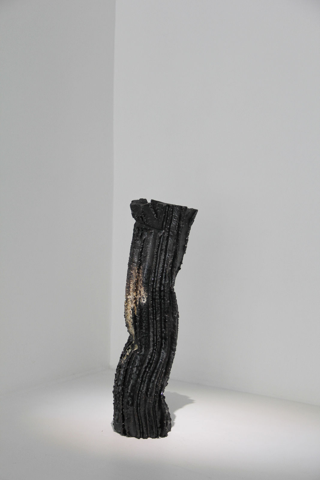 Trần Anh-Hùng, Vase no. 7, 2016-2023