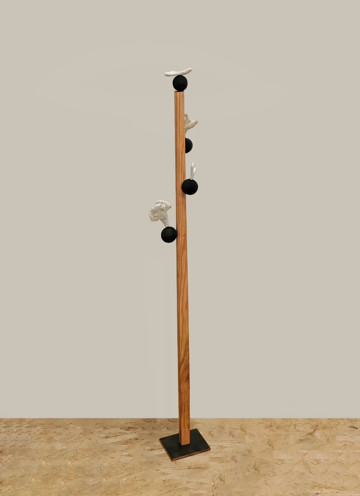 Martin BELOU, Colonne, 2025