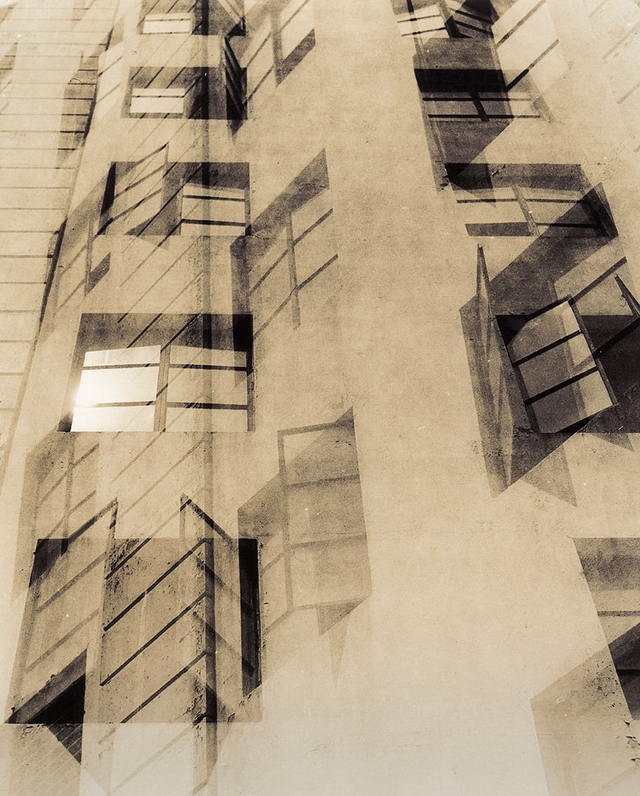 Guillaume Zuili, Window, Abandoned Building, Long Beach, 2017