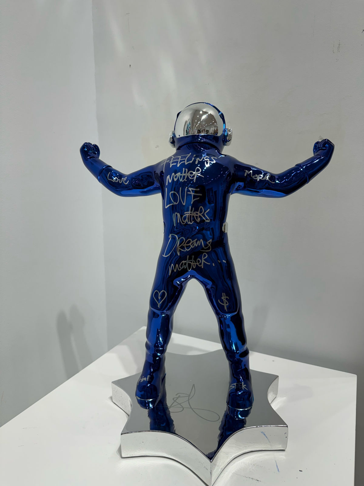 Brendan Murphy, Collectible - Wide Open (blue), 2024