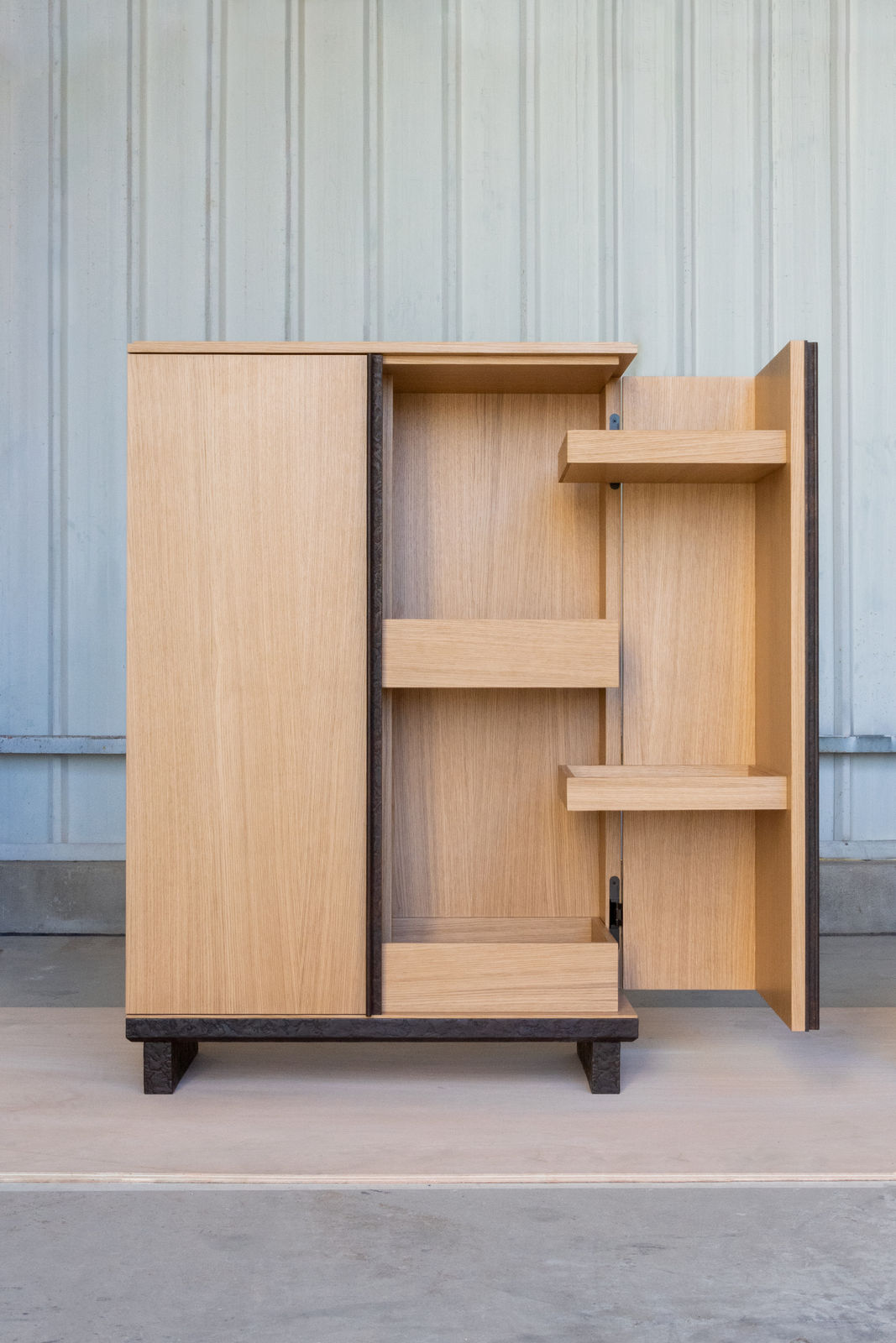 GARNIER ET LINKER, Cabinet, 2023