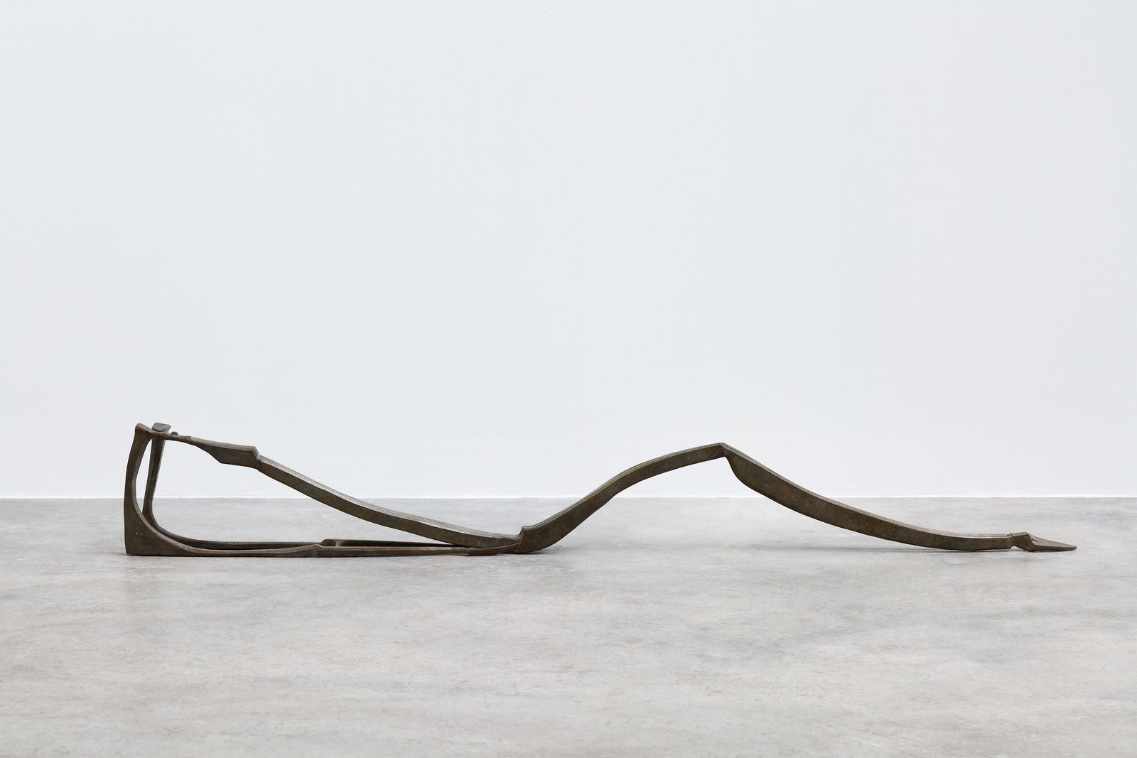 Pascal BAZILE, Fleur de fer II, Dame blanche , 1994