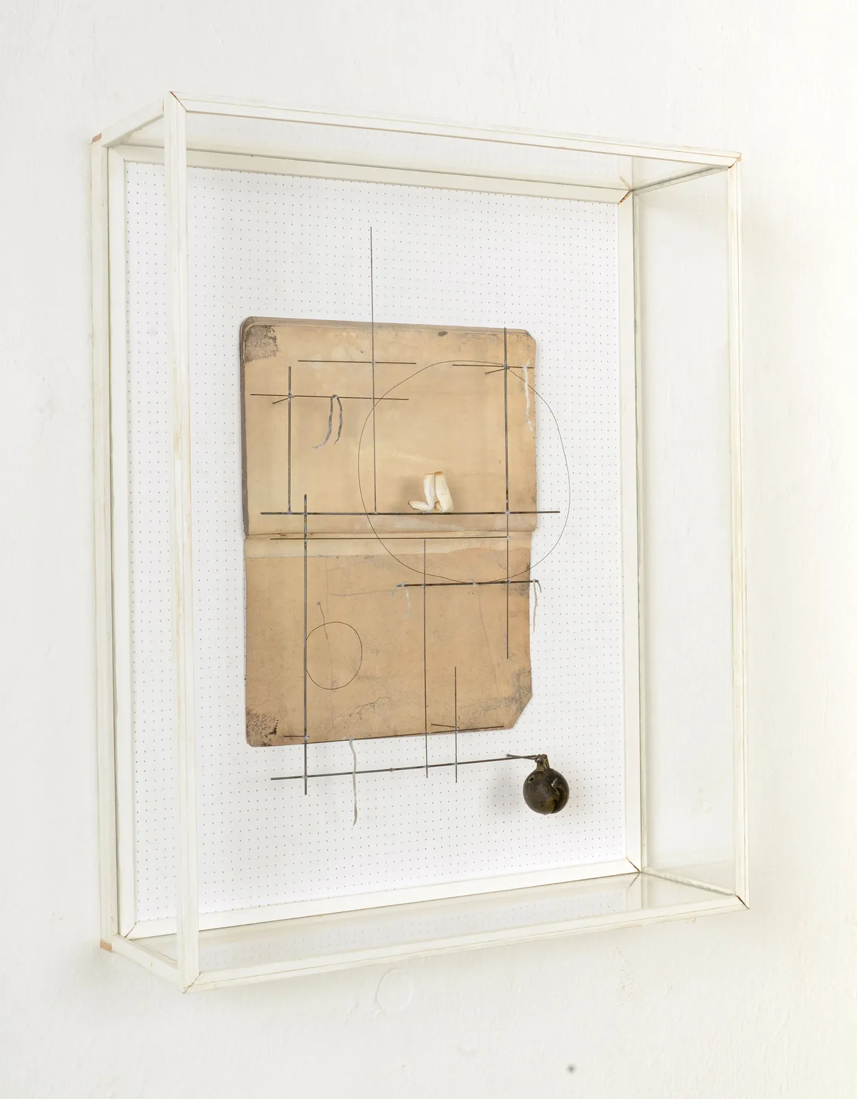 Simon Hehemann, Keine Schönheit ohne Haken, 2022