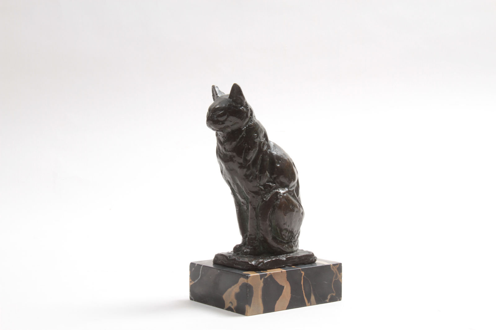 Pierre Christophe, Chat assis