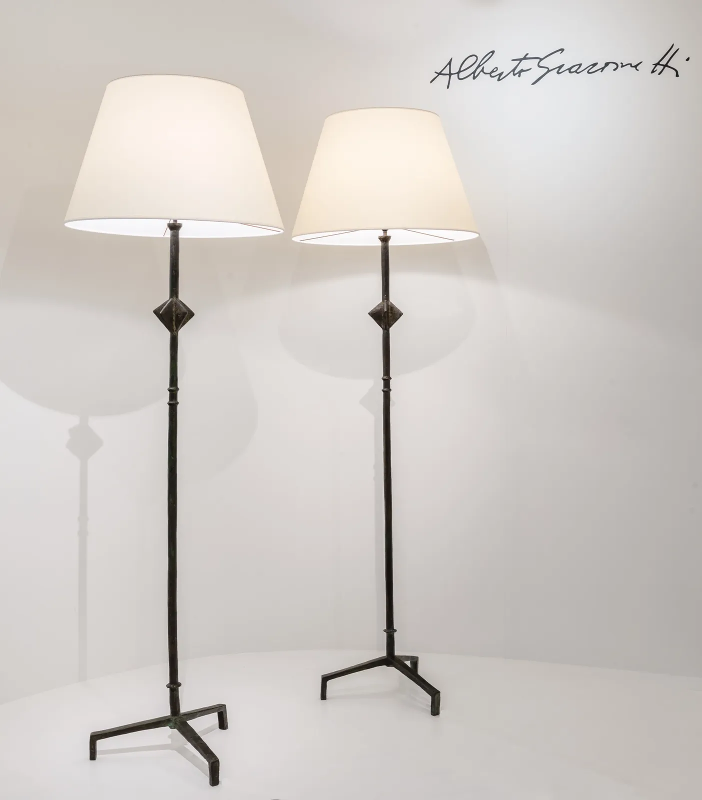 ALBERTO GIACOMETTI, PAIR OF FLOOR LAMPS 'ETOILE', c. 1936