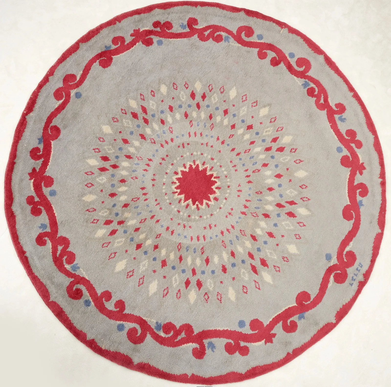 PAULE LELEU, ROUND RUG, c. 1950