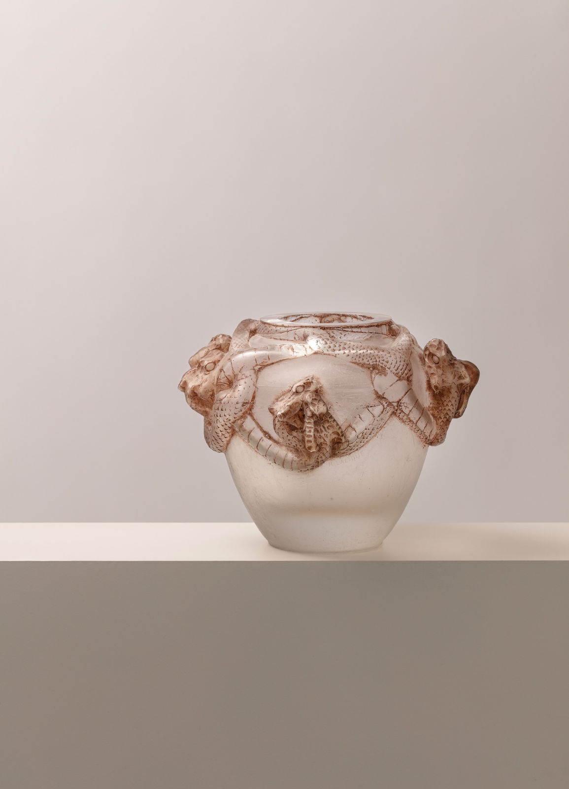 RENÉ LALIQUE, 'HUIT SERPENTS' VASE, 1914