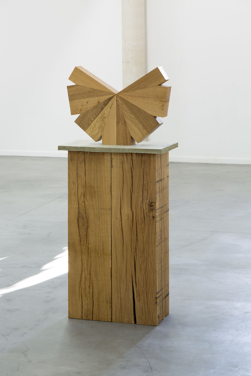 Raphaël Zarka, Les Prismatiques (p.4), 2013