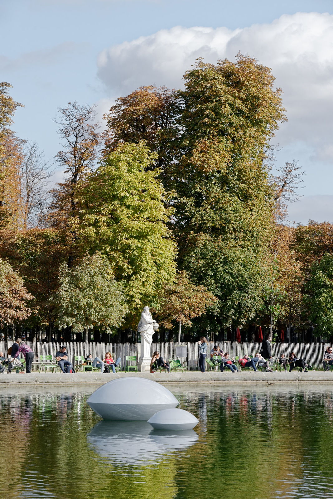 Marta Pan Foundation, Lentilles flottantes, 1994