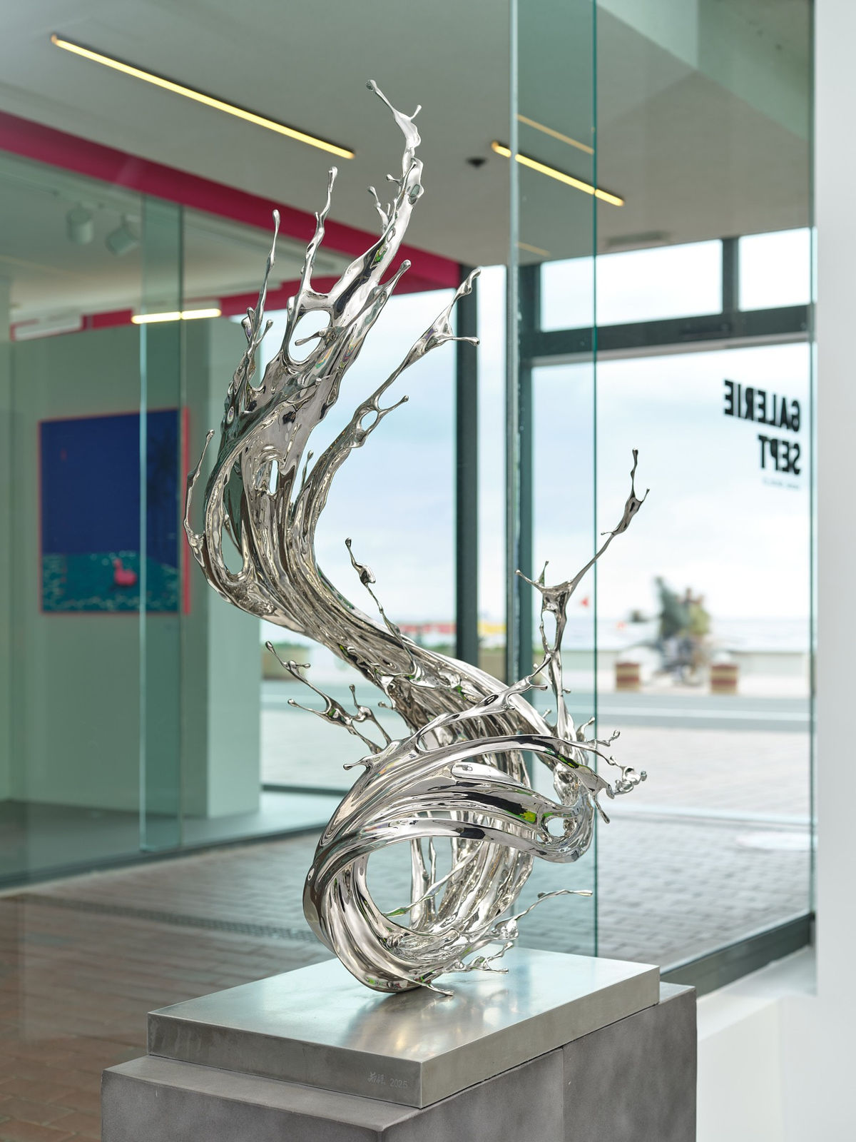 Zheng Lu, Water in Dripping - Transparent Rivulet