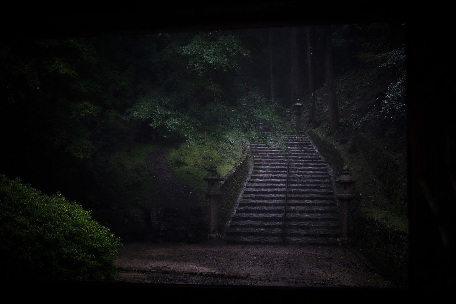 Yasuhiro Ogawa, Secret path to the temple, 2017