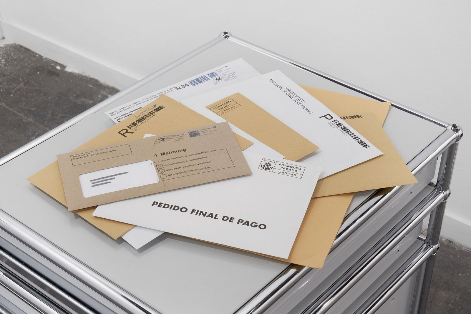 Maria Loboda, IGNORE THE UNPAID BILLS ON THE USM HALLER TROLLEY, 2022