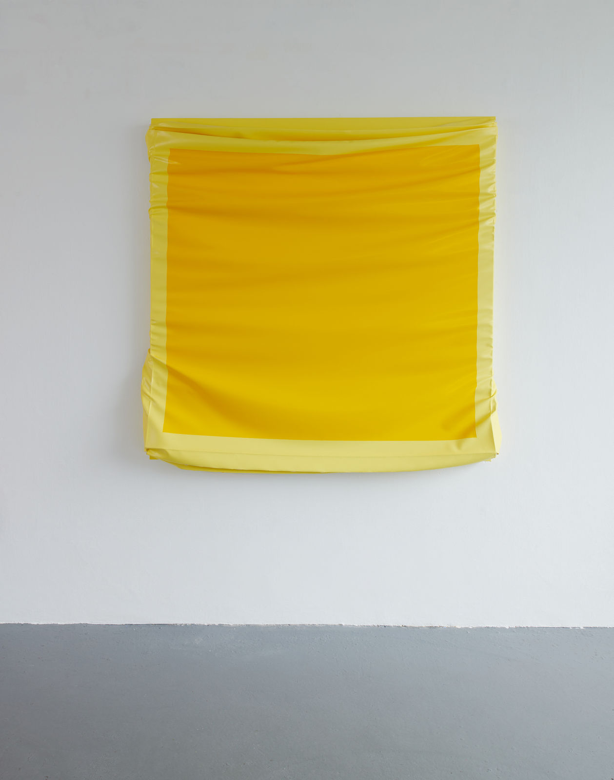 Angela-de-la-Cruz- 12