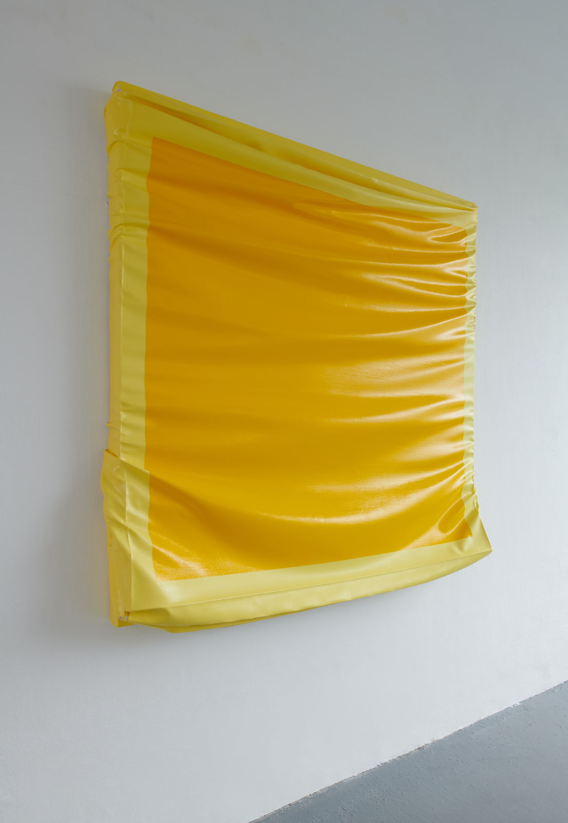 Angela-de-la-Cruz- 15