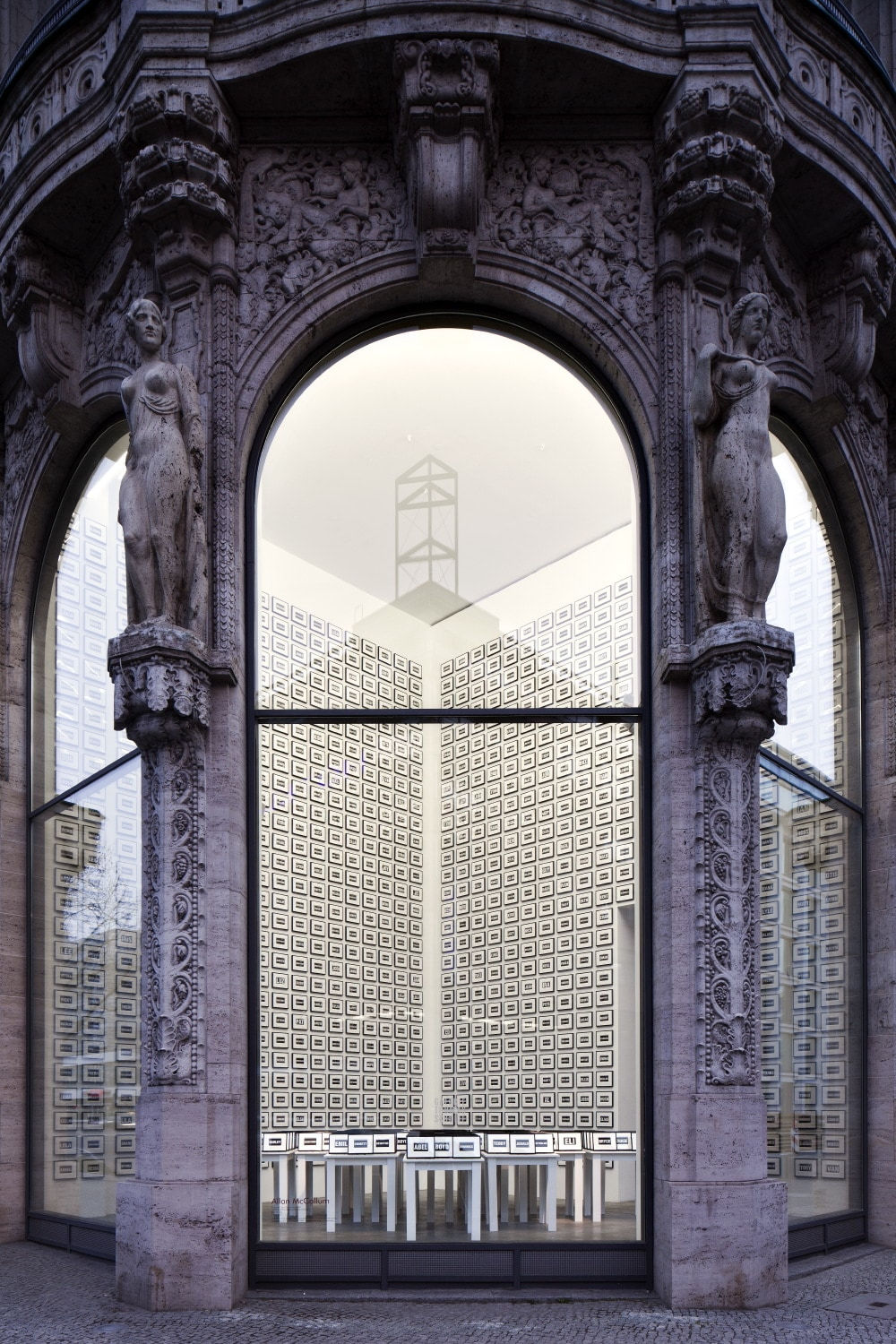 Allan McCollum_Each and Every You