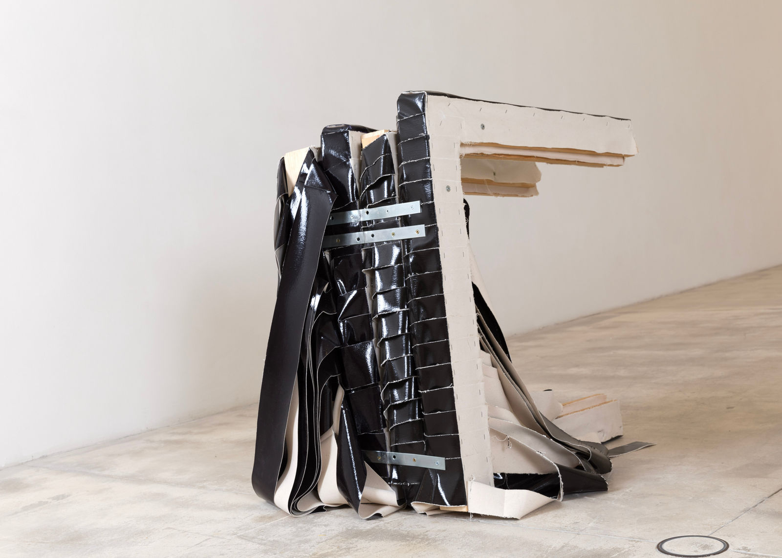 Angela de la Cruz, Barricade (Black/Purple), 2023