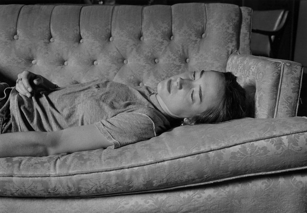 Mark Steinmetz, girloncouch