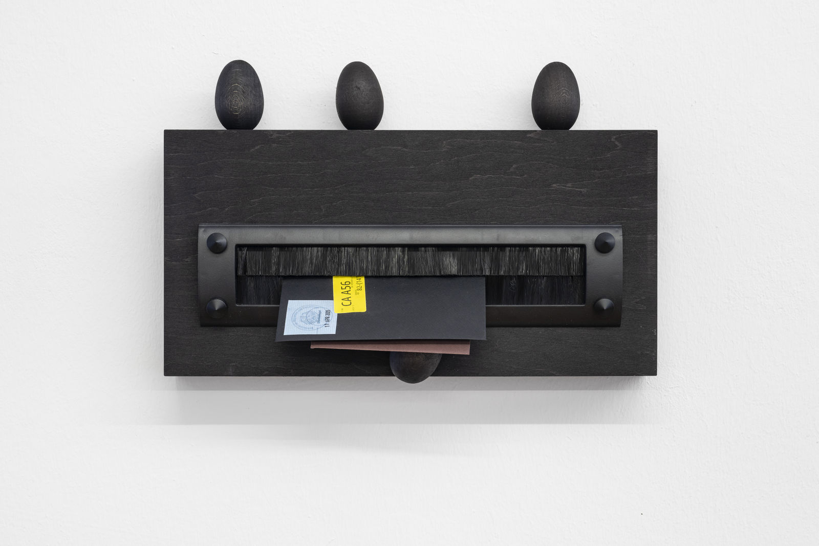 Yeşim Akdeniz, Walking on Eggshells, 2025