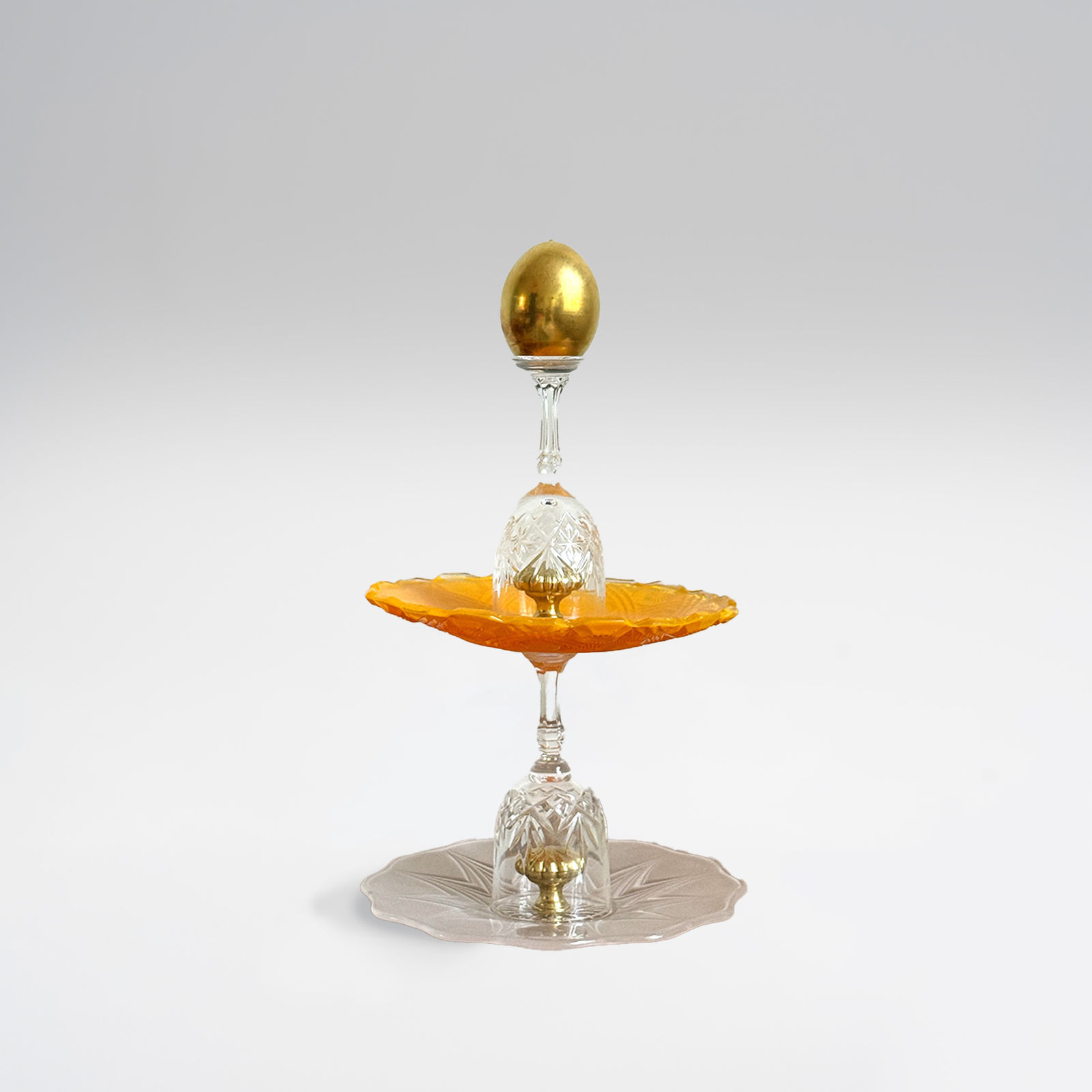 Charlotte Brinbaum, Golden egg, 2025