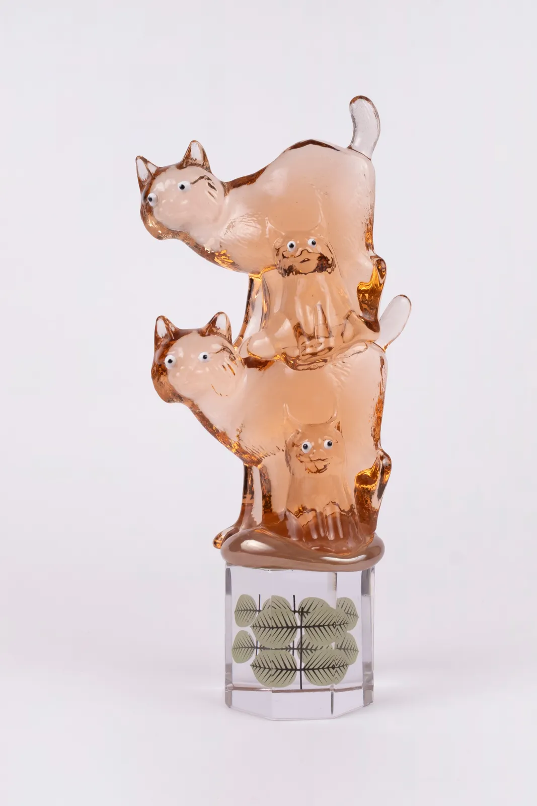 RASMUS NOSSBRING, Spectacle at night, 2023