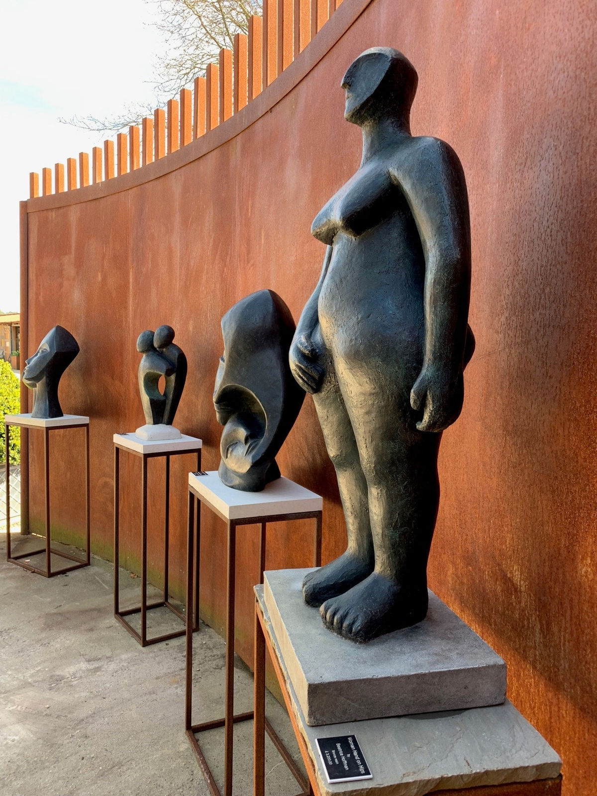 Beatrice Hoffman, Standing Together, 2018