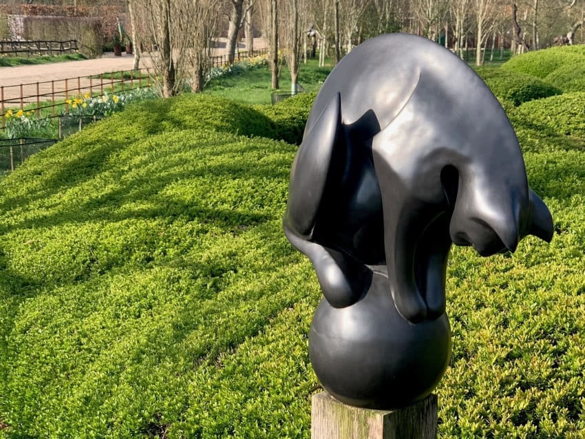 Paul Harvey, Cat on Ball, 2023