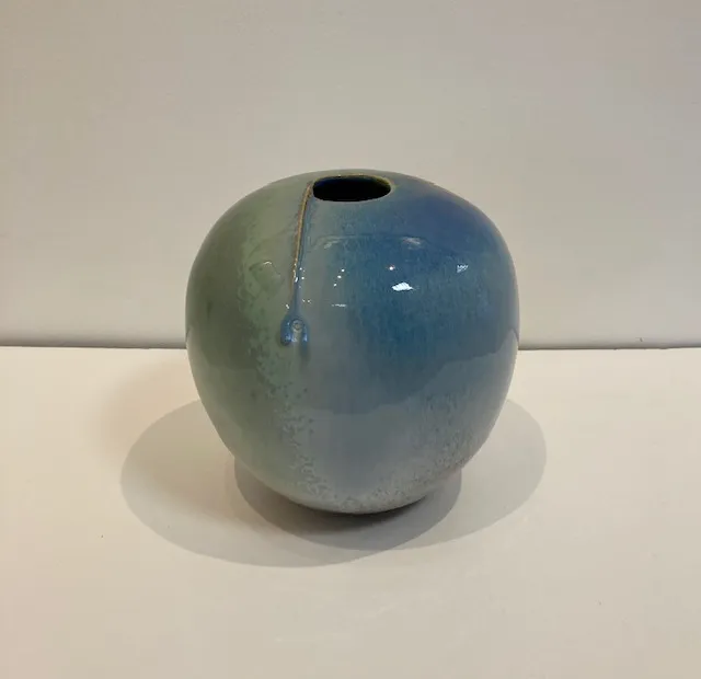 Allison Weightman, Open Topped Vessel 19.8