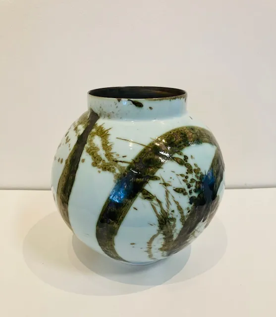 Tricia Thom, Moon Jar