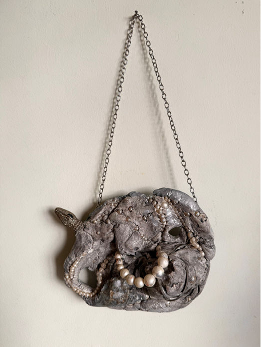 Irini Karayannopoulou, Sine Qua Non