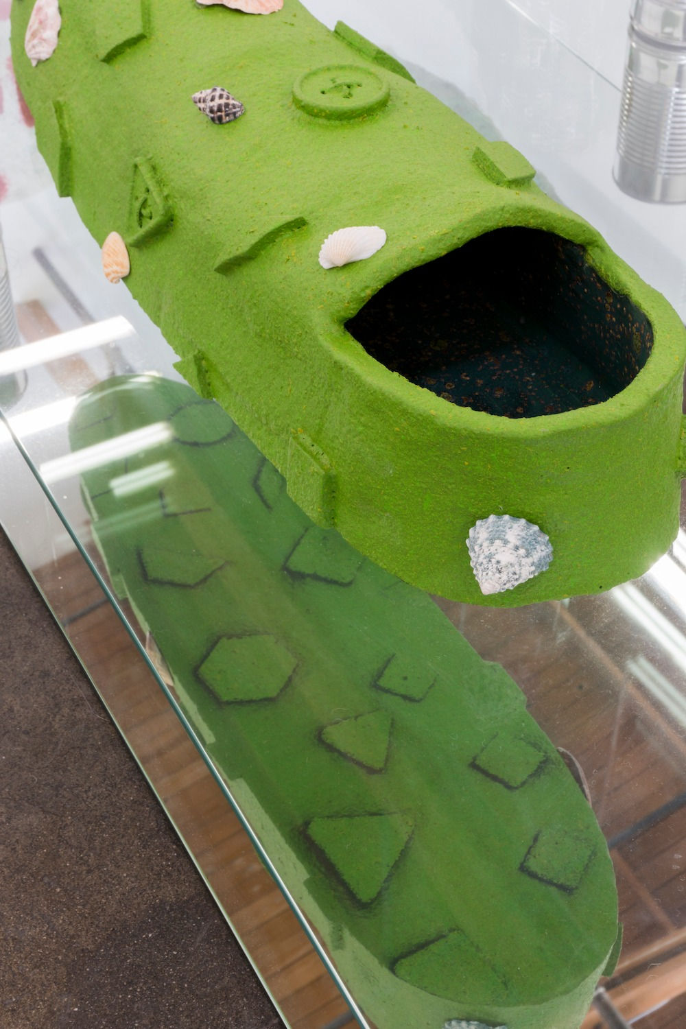 Patrick Jackson, Shells and Buttons, 2018