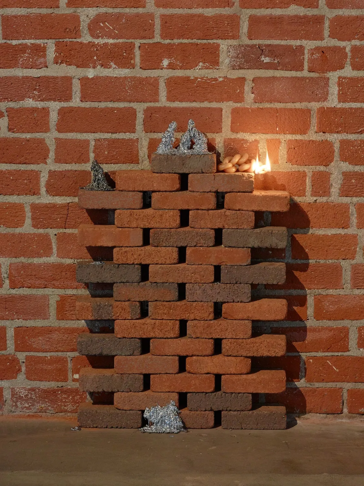 Kelly Akashi, ways of being (arched, extended), 2016