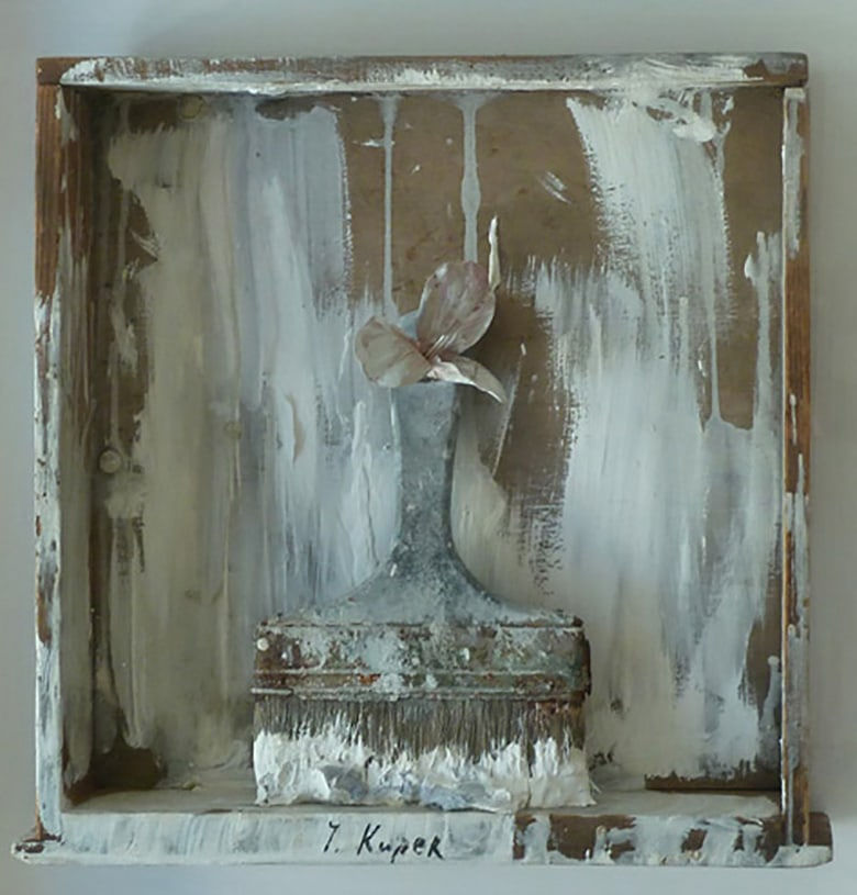 YURI KUPER, Still Life with a Brush and Magnolia