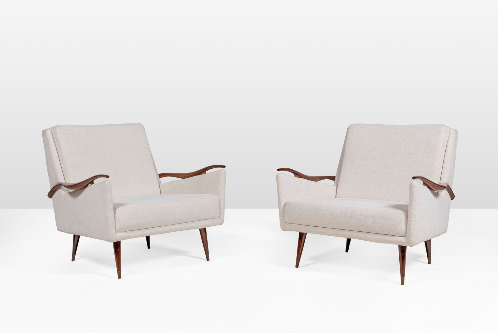 Giuseppe Scapinelli, Pair of armchairs
