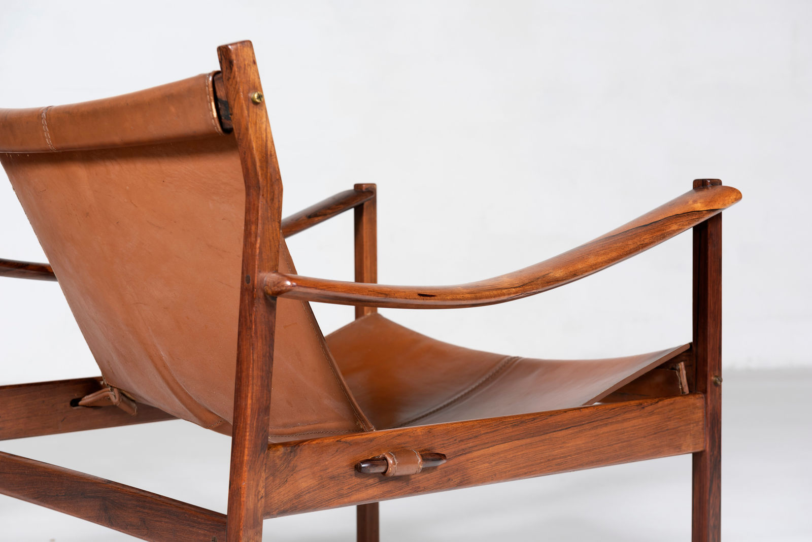 Jorge Zalszupin, Pair of rare armchairs , ca. 1960